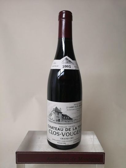 null 1 bouteille CLOS de VOUGEOT Grand cru "Vieilles vignes" - CHÂTEAU de La TOUR...