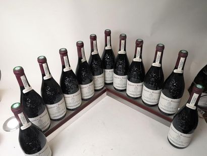 null 12 bouteilles CHÂTEAUNEUF du PAPE - CHÂTEAU de BEAUCASTEL 2001 2001


