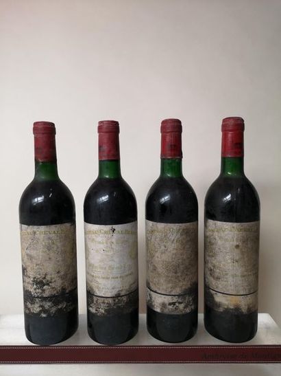 null 4 bouteilles CHÂTEAU CHEVAL BLANC - 1er Gcc(A) Saint Emilion 1985


Etiquettes...