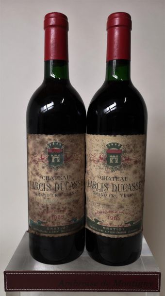 null 2 bouteilles CHÂTEAU LARCIS DUCASSE - Saint Emilion Grand cru 1985

Etiquettes...