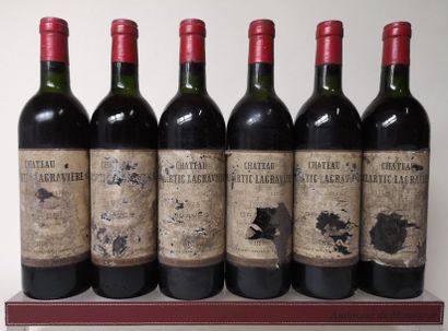 null 6 bouteilles CHÂTEAU MALARTIC LAGRAVIERE - Cc Pessac Léognan 1978

Etiquettes...