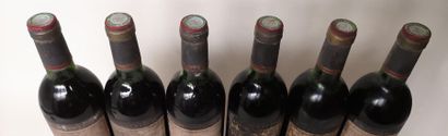 null 6 bouteilles CHÂTEAU MEYNEY - Saint Estèphe 1980

Etiquettes tâchées et abîmées....