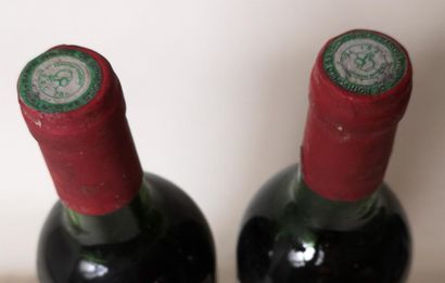 null 2 bouteilles CHÂTEAU MOUTON BARONNE PHILIPPE - 5é Gcc Pauillac 1975

Etiquettes...