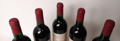null 5 bouteilles CHÂTEAU de SALES - Pomerol 1992

Etiquettes légèrement tâchées....