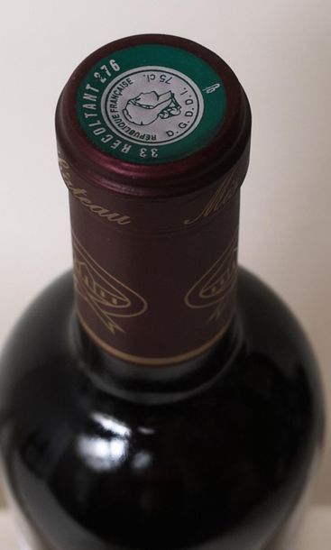 null 1 bouteille CHÂTEAU SOCIANDO-MALLET - Haut Médoc 2010

Etiquettes légèrement...