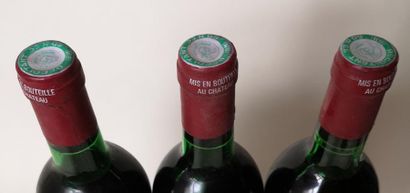 null 3 bouteilles CHÂTEAU LYNCH BAGES - 5é GCC Pauillac 1978

Etiquettes très légèrement...