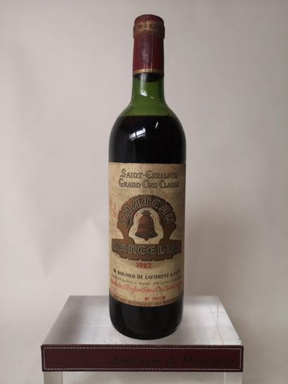 null 1 bouteille CHÂTEAU L'ANGELUS - 1er Gcc Saint Emilion 1982

Etiquette légèrement...