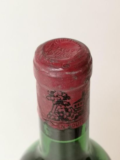 null 1 bouteille CHÂTEAU LAFITE ROTHSCHILD - 1er Gcc Pauillac 1969

Etiquette tachée...