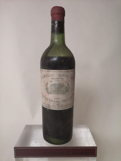 null 1 bouteille CHÂTEAU MARGAUX - 1er Gcc Margaux 1937

Etiquette légèrement tachée,...