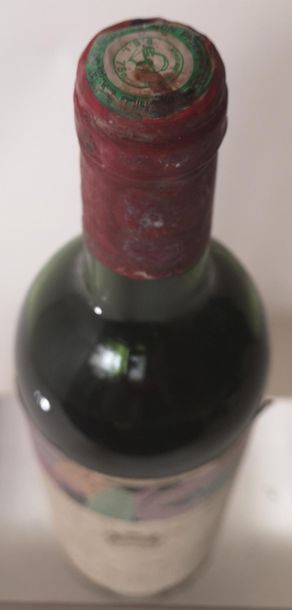 null 1 bouteille CHÂTEAU MOUTON ROTHSCHILD - 1er Gcc Pauillac 1975

Etiquette tachée,...
