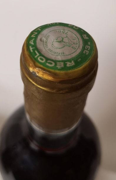 null 1 bouteille CHÂTEAU RABAUD PROMIS - 1er CC Sauternes 1976

Etiquette légèrement...