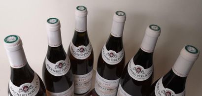 null 6 bouteilles MEURSAULT 1er cru "Perrières" - BOUCHARD P&F 1997

Caisse bois...
