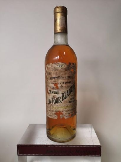 null 1 bouteille CHÂTEAU La TOUR BLANCHE - 1er Cc Sauternes 1951

Etiquette tachée...
