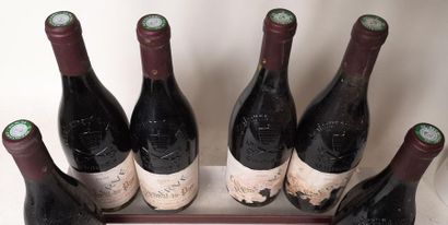 null 6 bouteilles CHATEAUNEUF DU PAPE - Domaine de La VIEILLE JULIENNE "Réserve"

3...