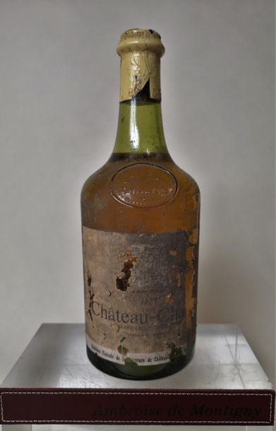 null 1 bouteille CHÂTEAU CHALON - Fuitière Viticole 1975

Etiquette et capsule a...