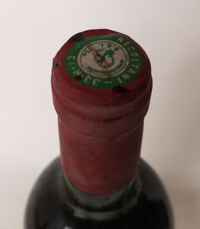 null 1 bouteille CHÂTEAU BEAUSEJOUR DUFFAU LAGARROSSE - 1er GCC Saint Emilion 1983

Etiquette...