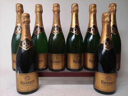 null 8 bouteilles CHAMPAGNE RUINART "R" année 1960/70 