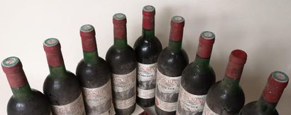 null 9 bouteilles CLOS RENE - Pomerol 1979

Etiquettes abîmées. 7 légèrement basses...