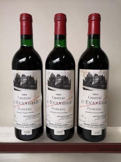 null 3 bouteilles CHÂTEAU L'EVANGILE - Pomerol 1984

Etiquettes légèrement tachées,...