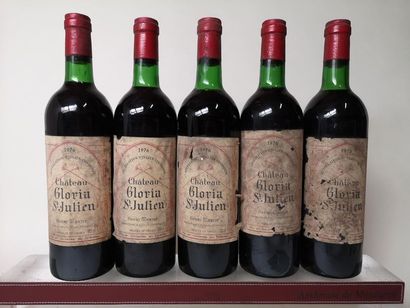 null 5 bouteilles CHÂTEAU GLORIA - Saint Julien 1976

Etiquettes tâchées et légèrement...