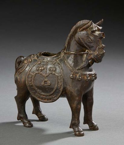CHINE Horse carapagnionned in bronze with brown patina.
H.: 16 cm