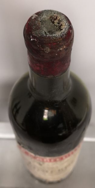 null 1 bouteille POMEROL - B. D'ARFEUILLE Nég. 1954


Etiquette tachée et abîmée....