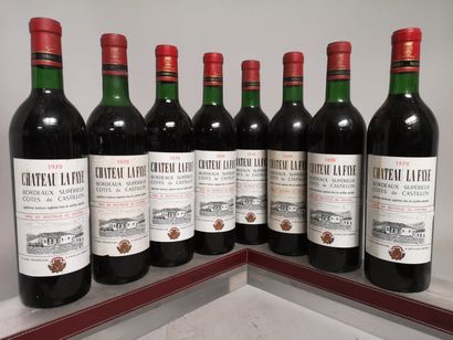null 8 bouteilles Château LA FAYE - Côtes de Castillon 1970


2 légèrement basses,...