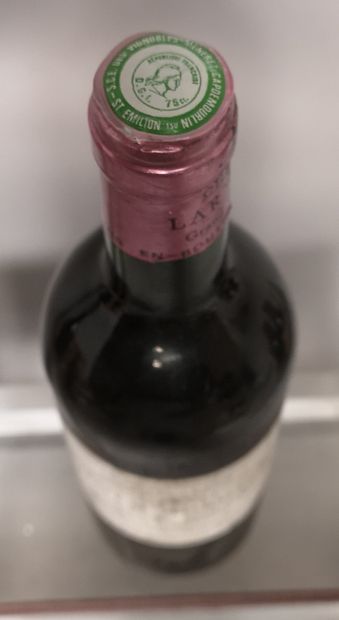 null 1 bouteille CHÂTEAU LARMANDE - Saint Emilion Grand cru 1985


Etiquette légèrement...