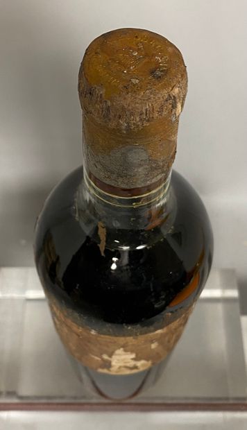 null 1 bouteille Château RIEUSSEC - 1er Cc Sauternes 1929


Etiquette abimée, capsule...
