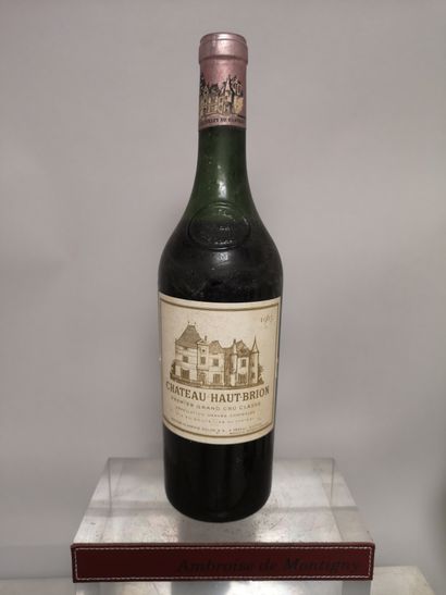 null 1 bouteille Château HAUT BRION - 1er Gcc Pessac Léognan 1963


Etiquette légèrement...