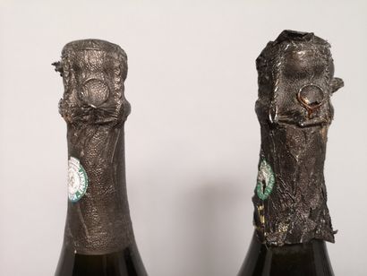 null 2 bouteilles CHAMPAGNE DOM PERIGNON 1978


Une étiquette abîmée "78 lisible"...