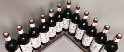 null 12 bouteilles Château MOULIN DE LA ROSE - Saint Julien En caisse bois. 1998


Etiquettes...