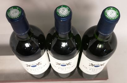 null 3 bouteilles Château de FIEUZAL - Pessac Léognan (Blanc) 1 bouteille de 2011,...