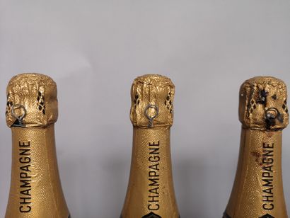 null 6 bouteilles CHAMPAGNE - Jean COLLERY 1963 A VENDRE EN L'ETAT
