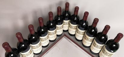 null 12 bouteilles Château LA LOUVIERE - Graves 1996 En caisse bois.


5 étiquettes...