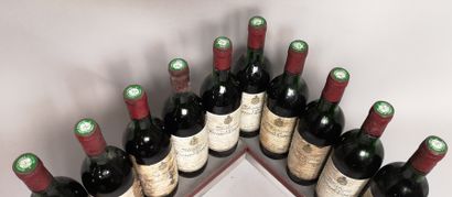 null 10 bouteilles Château TOUR POMYS - Saint Estèphe 1982 A VENDRE EN L'ETAT