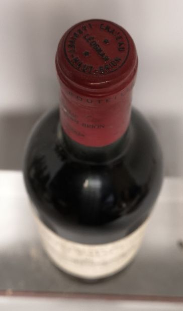 null 1 bouteille Château LARRIVET HAUT BRION - Pessac Léognan 1992


Etiquette légèrement...