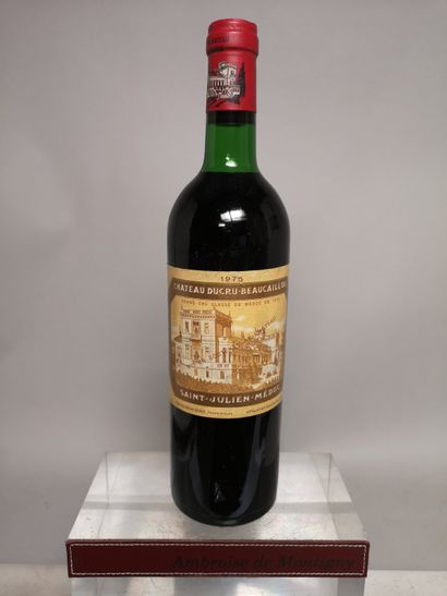 null 1 bouteille Château DUCRU BEAUCAILLOU - 2e GCC Saint Julien 1975


Etiquette...