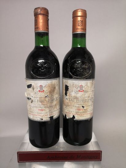 null 2 bouteilles Château PAPE CLEMENT - GC Graves 1981


Etiquettes tachées et abîmées....