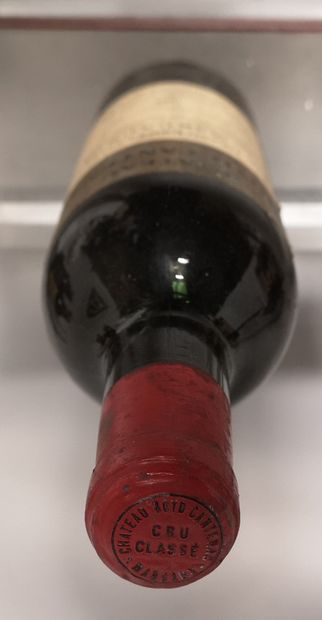 null 1 bouteille CHÂTEAU BOYD CANTENAC - 3é GCC Margaux 1964


Etiquette légèrement...