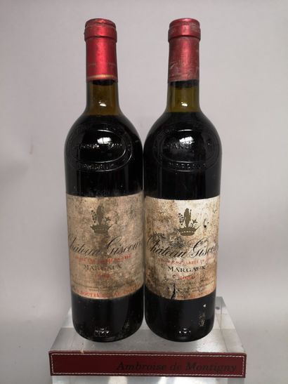 null 2 bouteilles Château GISCOURS - GCC Margaux 1 bouteille de 1980 et 1 de 1982...