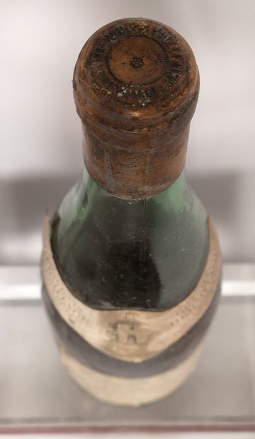 null 1 bouteille HERMITAGE "La Chapelle" Blanc - Paul JABOULET 1933?


Etiquette...