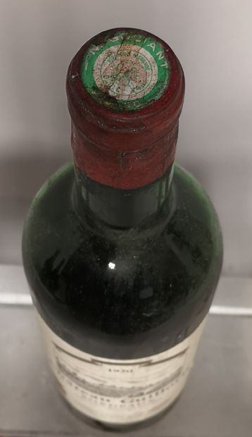null 1 bouteille Château GUILLORIT - Bordeaux 1970


Niveau basse épaule.