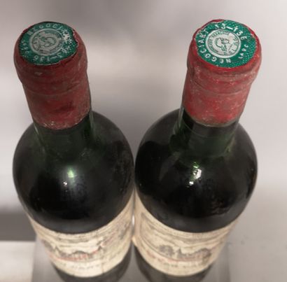 null 2 bouteilles CHÂTEAU CANTERMERLE - 5é GCC Médoc 1971


Etiquettes tachées. 1...