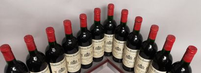 null 12 bouteilles Château FONROQUE - GC Saint Emilion 1988 En caisse bois.


Etiquettes...