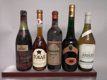 null 5 bouteilles VINS DIVERS France et Etranger Dont: Marsala, Tokaji, Sidi Brahim,...