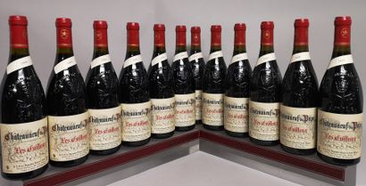 null 12 bouteilles CHATEAUNEUF DU PAPE "Les Cailloux" - Lucien et André BRUNEL 2009...