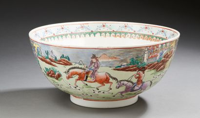 CHINE Grand bol en porcelaine décoré de scènes de chasse.
Fin XIXe siècle.
Dim. :...