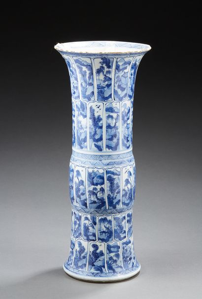 CHINE Large yenyen porcelain vase decorated in blue underglaze with landscapes in...