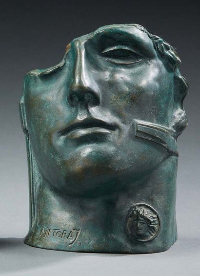 Igor MITORAJ (1944-2014) 
Sculpture en bronze à patine vert antique
Signée «Mitoraj»...